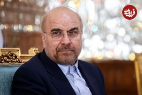 عکس؛ سفر به تاریخ؛ «محمدباقر قالیباف» در حال بررسی نقشۀ عملیاتی در سنگر؛ دهۀ 1360