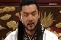 عکس| سفر زمان؛ «تسو» در حال بازی کردن با بچه‌های فقیر در «آفریقا»؛ 13 سال بعد از سریال «جومونگ»