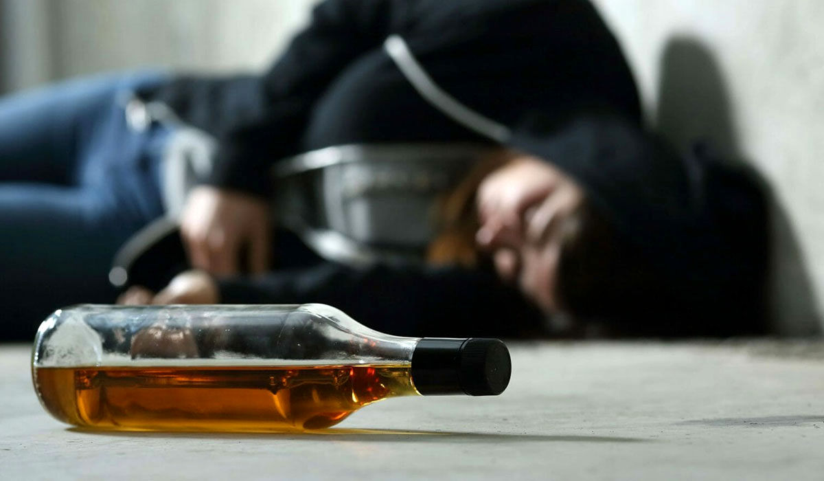فوت ۱۴ نفر در کرج با مصرف مشروبات الکلی