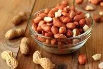 خطرات مرگبار مصرف بادام زمینی