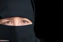 پلیس‌‎هایی که لباس زنانه به تن کردند!