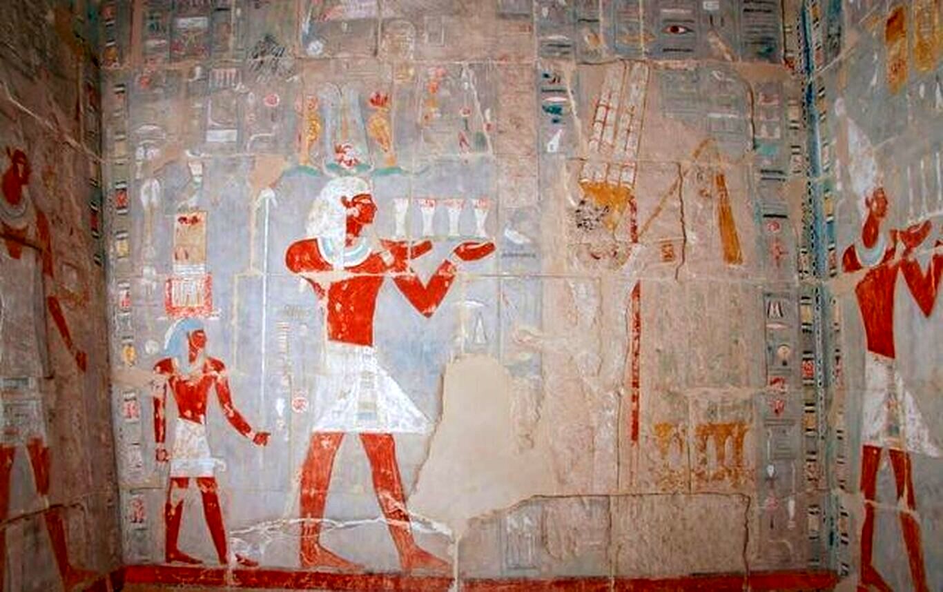مصر در‌های مقبره ۴۰۰۰ ساله را باز کرد