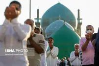 تصاویر/ اقامه نماز عید قربان ـ حرم مطهر رضوی‎، قم، شیراز و تبریز