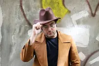 نقد و نشست فیلم پالتوشتری