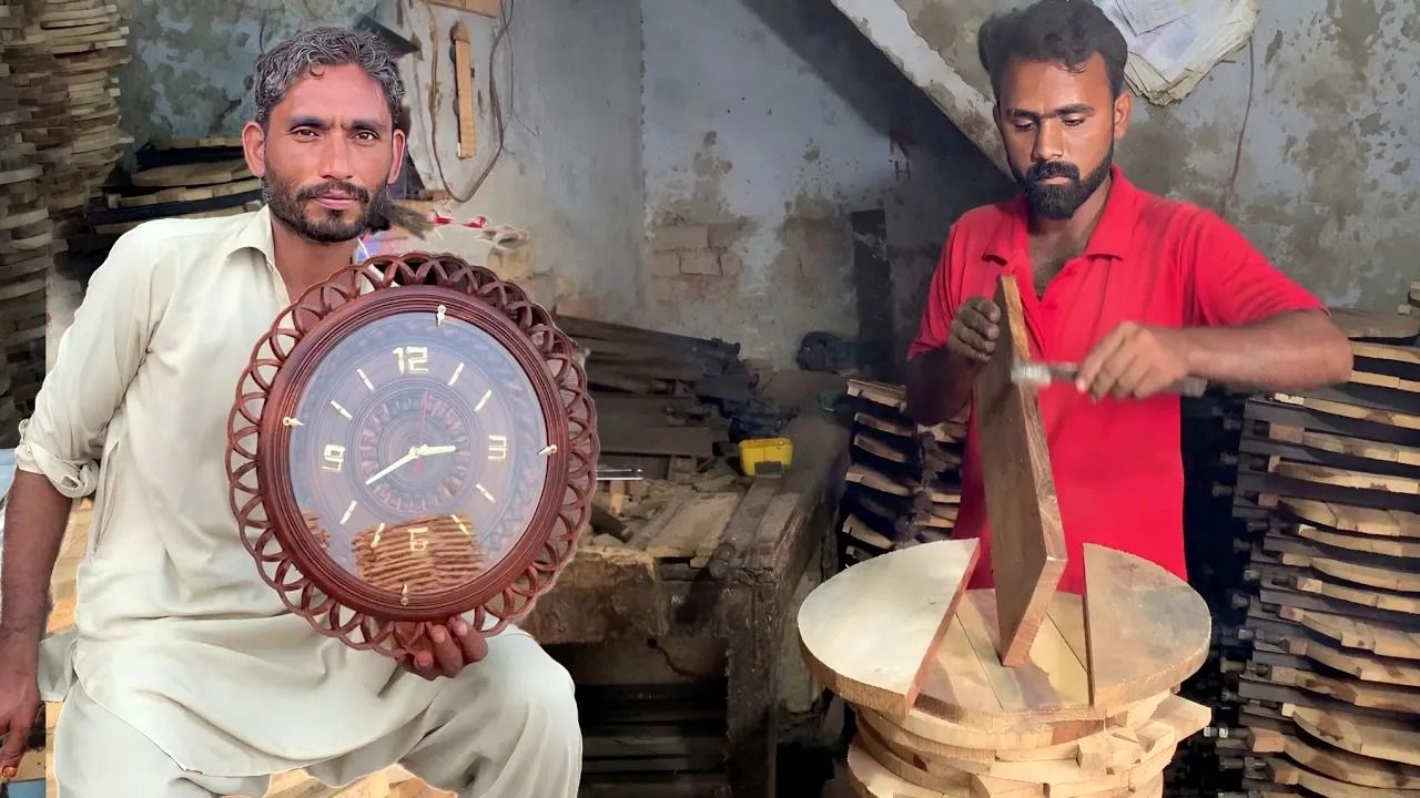 (ویدئو) روند ساخت شگفت‌انگیز ساعت دیواری چوبی توسط این نجار ماهر پاکستانی