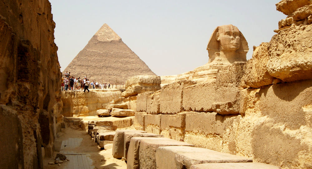 کشفیات ترسناک کا گ ب در اهرام مصر