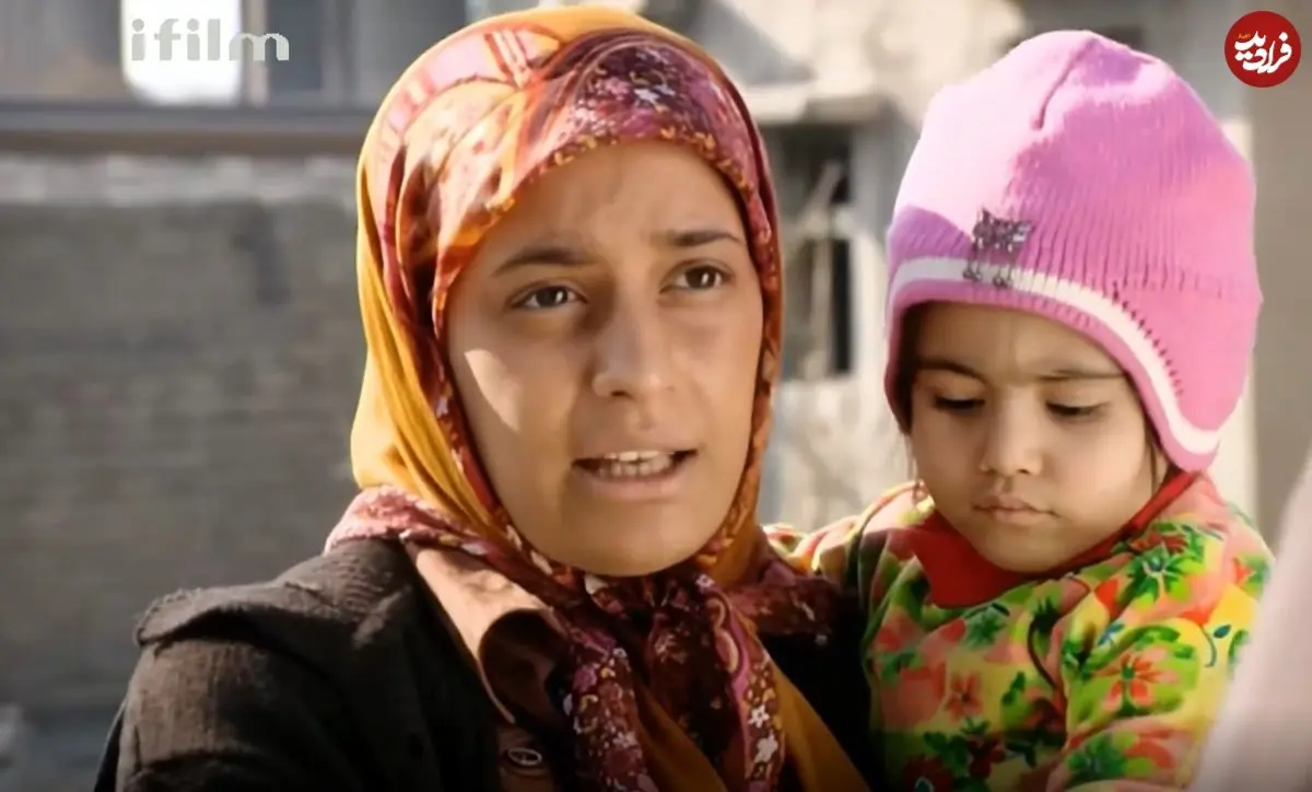 عکس| سفر در زمان؛ «گلپری» 12 سال بعد سریال آوای باران در پشت صحنه یک تئاتر