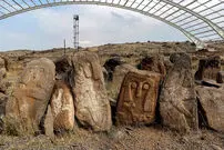 راز هفت هزار سال سکوت؛ چرا تندیس‌های «پیرازمیان» دهان ندارند؟
