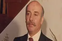 (عکس) همه ثروتمندان ایران را یک‌جا می‌خرم؛ مردی با انگشتر ۲۰۰ میلیاردی!