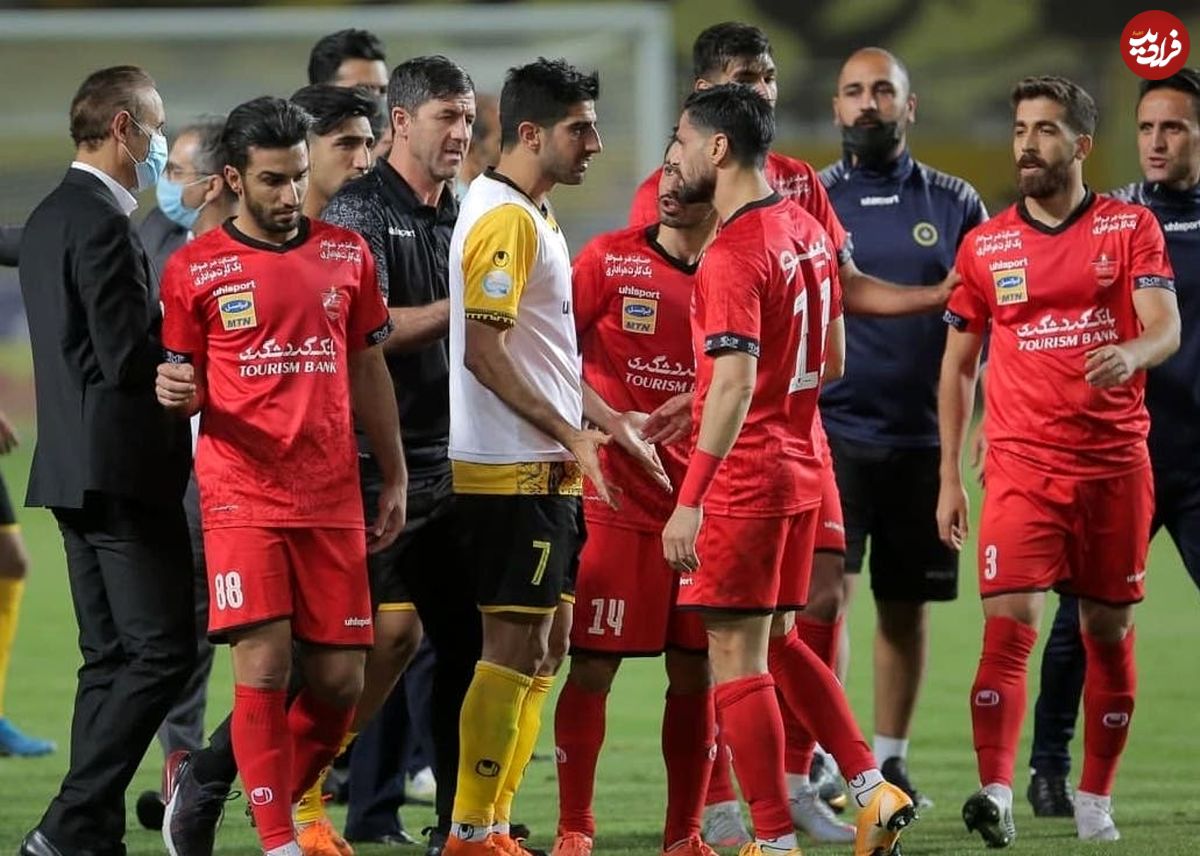 جنجال در بازی سپاهان - پرسپولیس