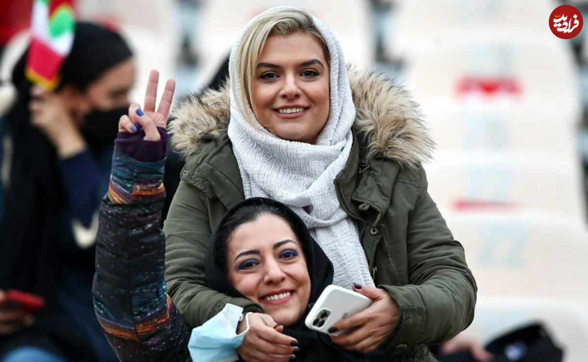 دنیا مدنی در ورزشگاه آزادی؛ کاش همه زنان به ورزشگاه بیایند