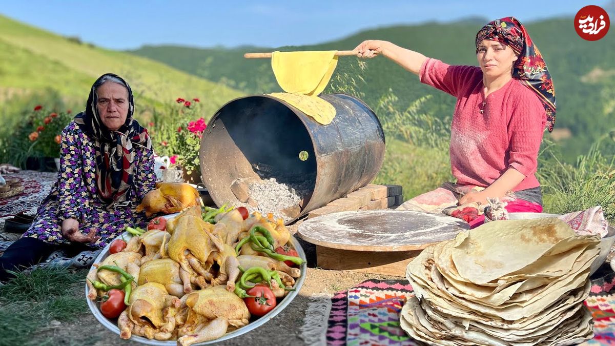 ببینید؛ غذای روستایی در گیلان؛ تهیه مرغ بریانی در بشکه و پخت نان روی آن