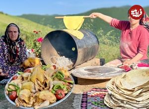 ببینید؛ غذای روستایی در گیلان؛ تهیه مرغ بریانی در بشکه و پخت نان روی آن