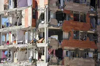 سقوط ٧ و ٣ دهم ریشتری