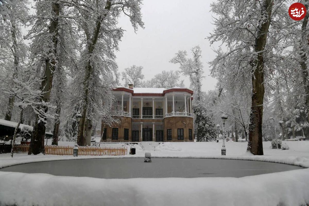 (ویدئو) مجموعه فرهنگی تاریخی نیاوران در یک روز برفی