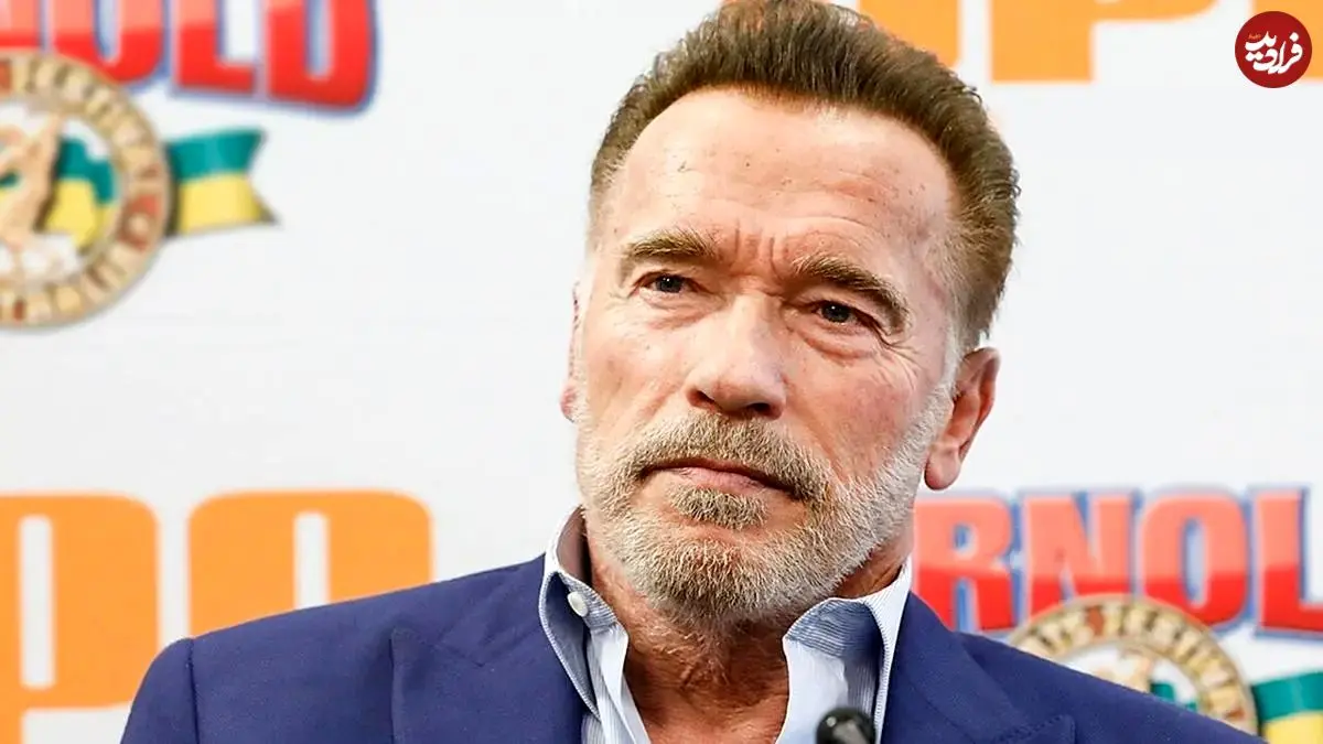 عکس| سفر در زمان؛ «آرنولد» در حال ژست گرفتن برای عکاس در ناتینگ هیل در لندن؛ سال 1355