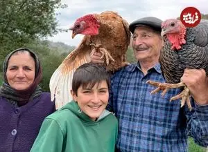 ببینید| غذای روستایی در آذربایجان؛ پخت شاورما بوقلمون در روستایی زیبا