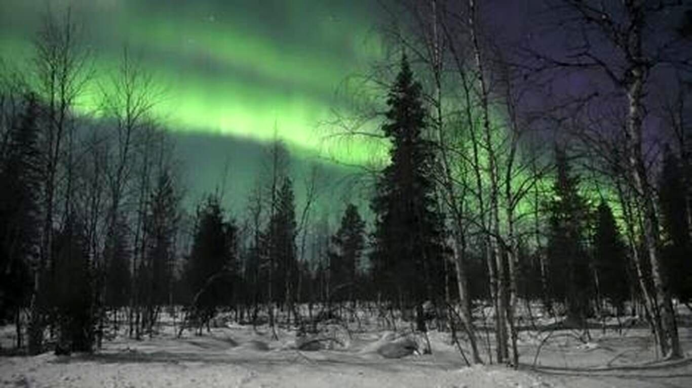 (ویدئو) نور‌های خیره کننده در آسمان فنلاند؛ شفق قطبی در زیباترین شکل خودش