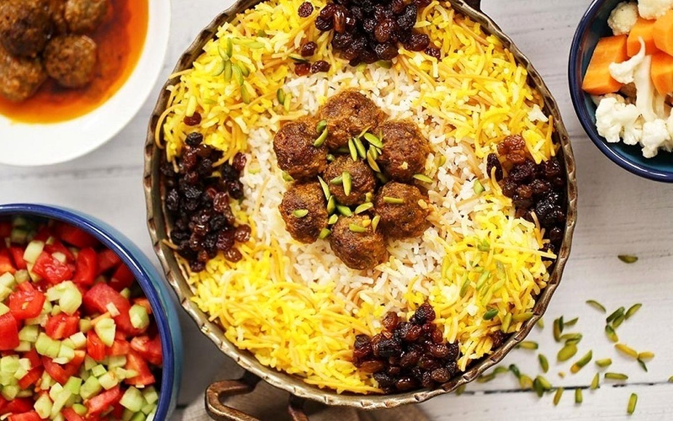 طرز تهیه نوستالژی‌ترین شام شب عید