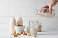 این ۶ ماده غذایی را نباید با شیر خورد