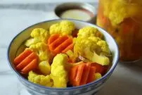 چه کسانی نباید ترشی بخورند؟!