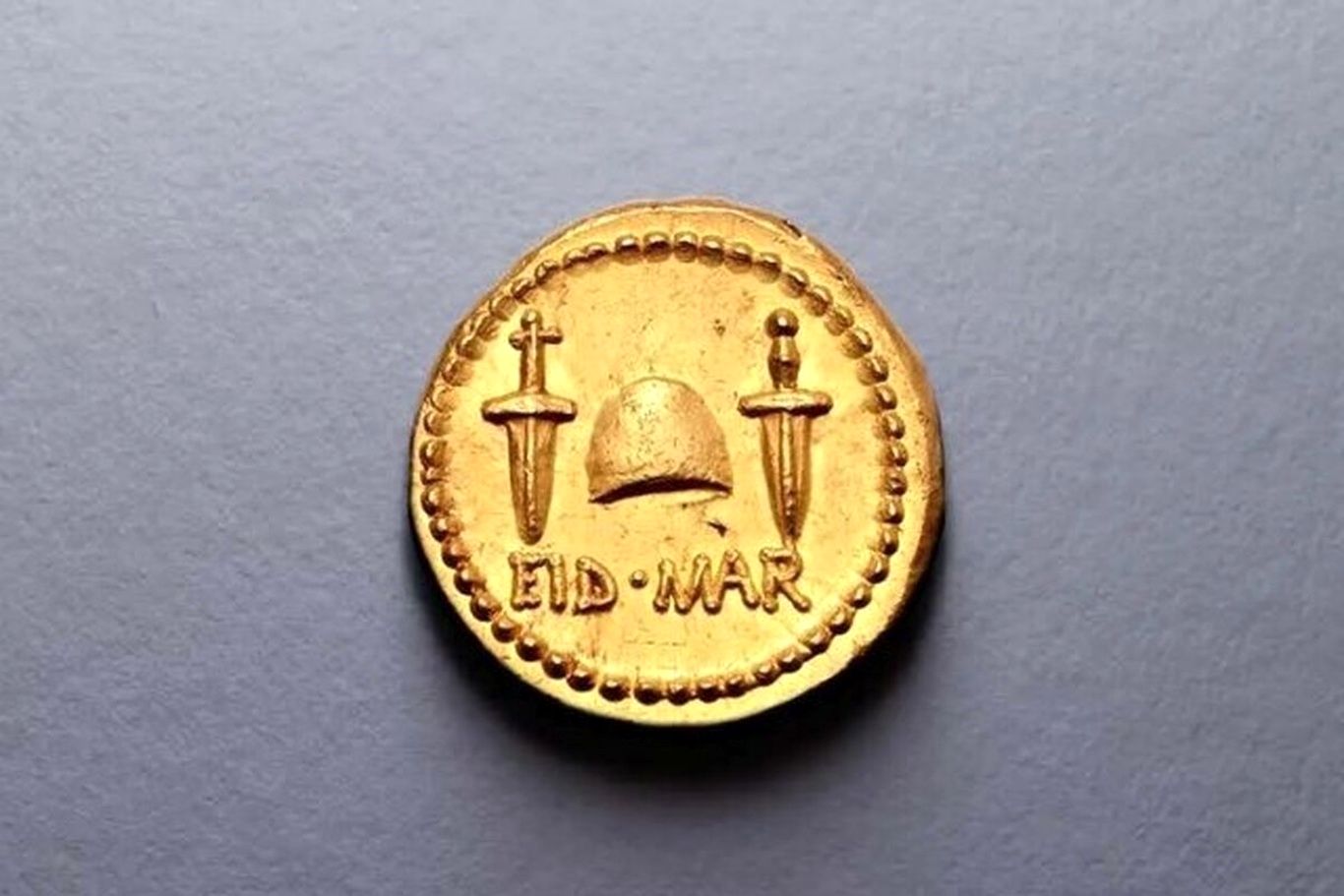 (عکس) گران‌ترین سکه تاریخی جهان پس داده شد!