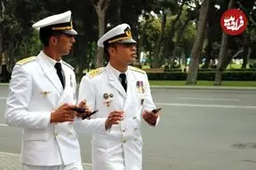 چرا کشورهایی که فاقد دریا هستند نیز نیروی دریایی دارند؟