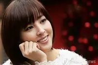 عکس| سفر زمان؛ عکس تازۀ «سوسانو» در جشن تولد 44 سالگی‌اش در حال فوت کردن شمع