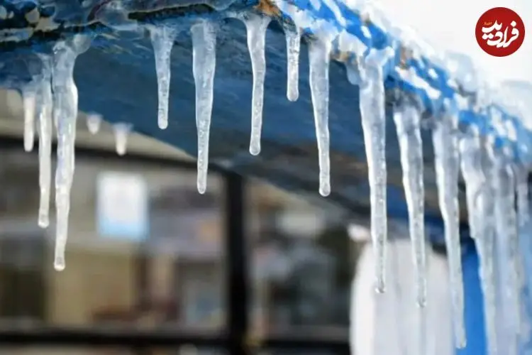 ببینید| حادثه ناگهانی با سقوط قندیل یخ؛ زن جوان راهی بیمارستان شد