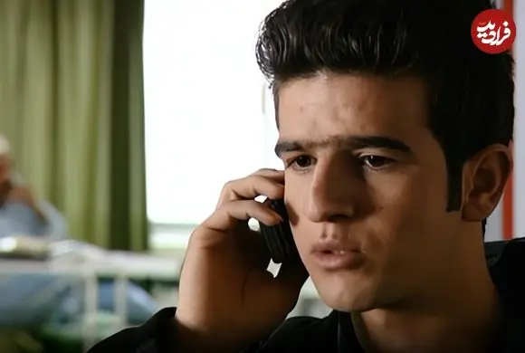 عکس| سفر در زمان؛ «حامد» سریال آوای باران بعد 10 سال در کنار ساحل؛ سال 1402