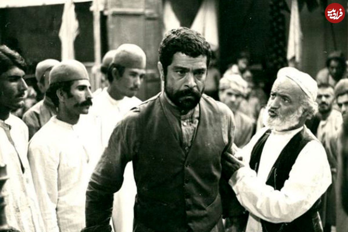 (عکس) «امیر نادری، بهروز وثوقی و فنی زاده» در حین دوبله فیلم تنگسیر؛ سال 52