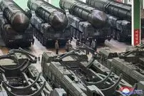 (عکس) بازدید کیم جونگ اون و دخترش از این موشک‌های ترسناک پس از حمله به کره جنوبی
