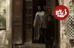 عکس| سفر به ایران قدیم؛ «کفاشی استاد ماشاالله یهودی» در یکی از خیابان‌های تهران؛ 99 سال قبل