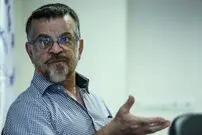 ببینید| مهدی فخیم‌زاده: خبر فوت من چه نفعی برای شما دارد؟