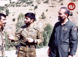 عکس؛ سفر در زمان؛ «علی صیاد شیرازی در کنار رهبر انقلاب و در مراسم اعطای سردوشی دانشکده افسری ارتش»؛ سال 60