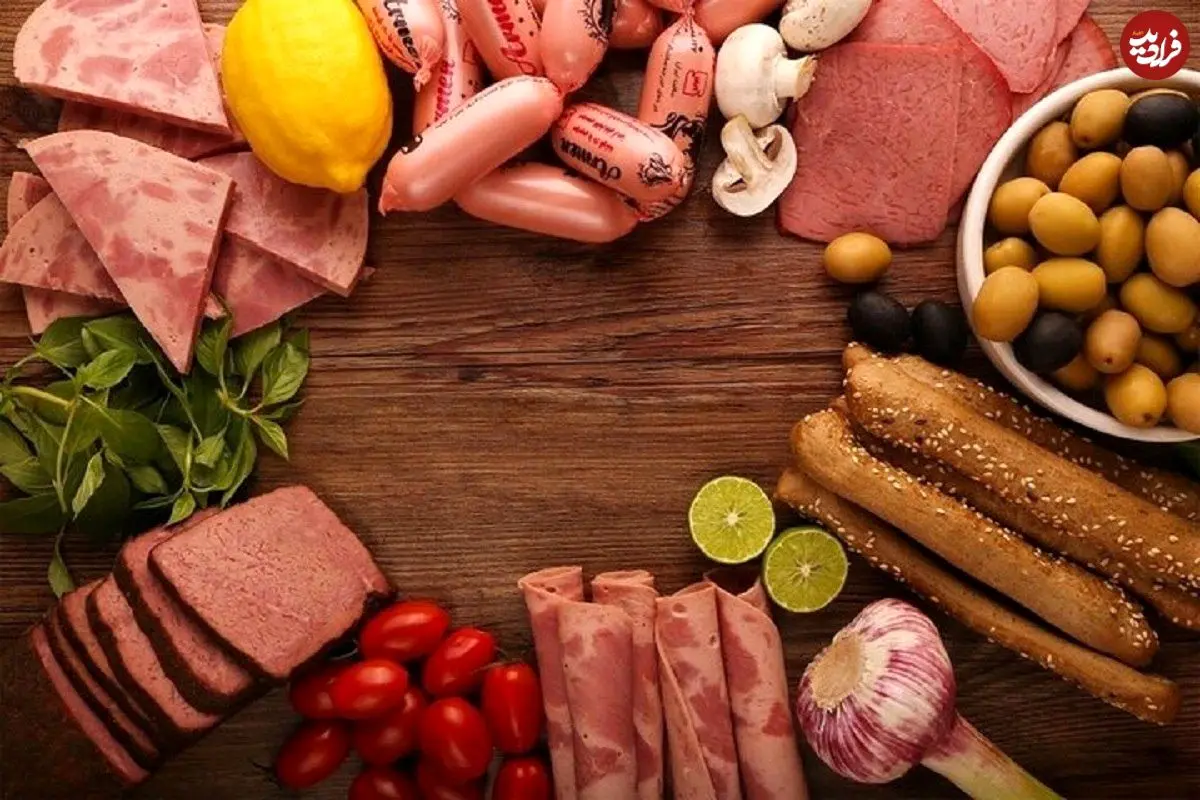 خطرات مصرف سوسیس و کالباس فاسد