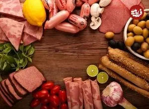 خطرات مصرف سوسیس و کالباس فاسد