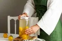 باز کردن درب ظروف شیشه‌ای با چند روش جالب