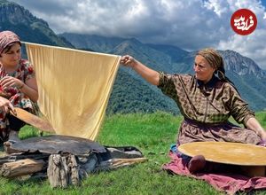 ببینید؛ غذای روستایی در آذربایجان؛ پخت نان لواش، کباب و تهیه رب گوجه در طبیعت