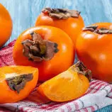 نگهداری خرمالو در یخچال؛ رسیده و نارس را چطور تازه نگه داریم؟