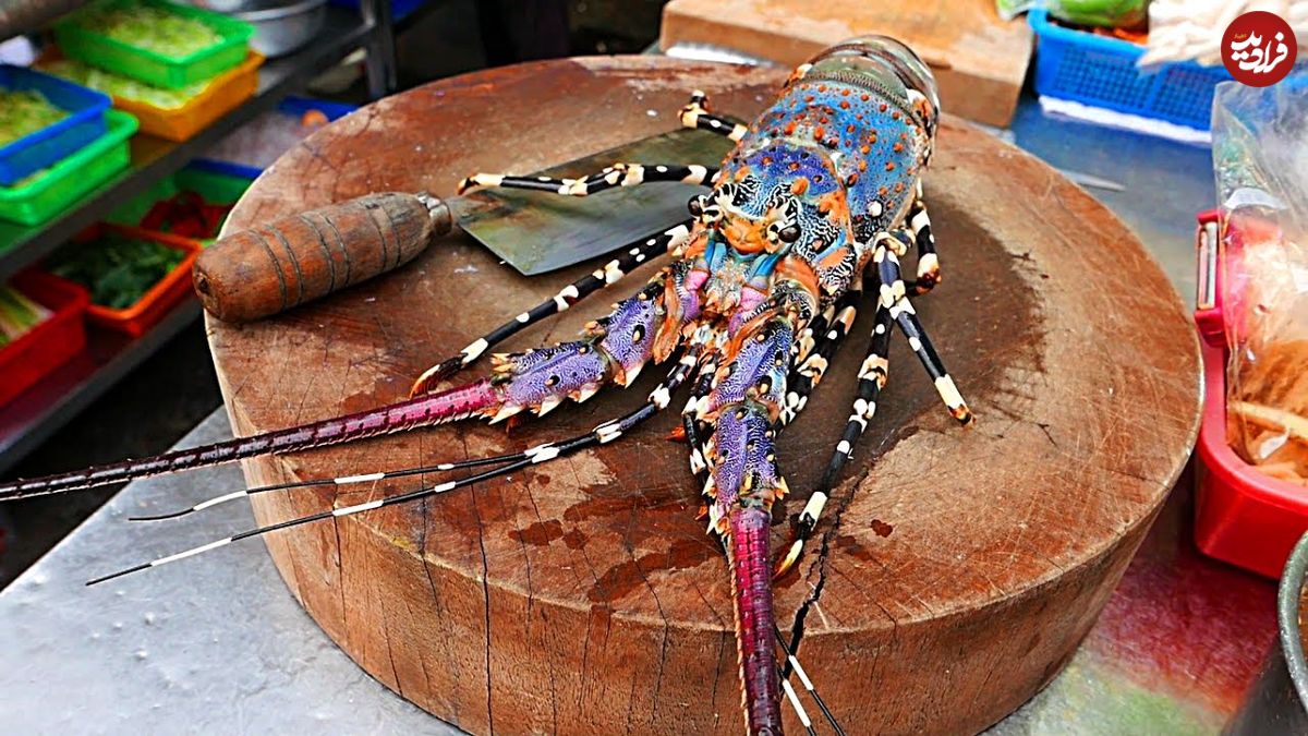 ببینید؛ غذای خیابانی در تایوان؛ پخت غذا با خرچنگ رنگین کمانی در تایپه