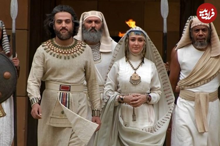 عکس| سفر زمان؛ عکس یادگاری «یوزارسیف» در کنار دخترش «منسه» و مادرش «راحیل»