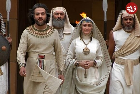 عکس| سفر زمان؛ عکس یادگاری «یوزارسیف» در کنار دخترش «منسه» و مادرش «راحیل»