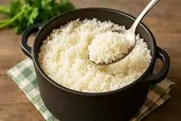 چرا با حذف برنج، دچار ریزش مو می‌شویم؟/ آیا آبکش برنج سبب هدر رفت ویتامین‌های آن می‌شود؟/ برنج سفید، منبع ویتامین یا معدن انرژی؟
