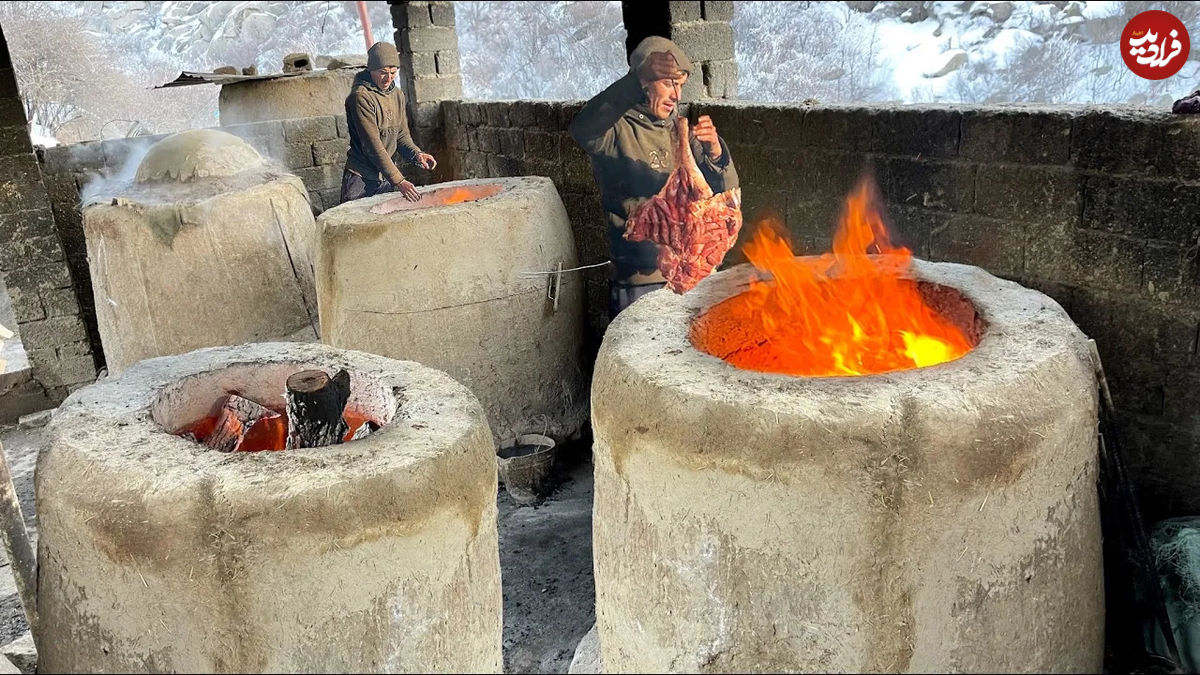 (ویدئو) پخت 80 کیلو بره در تنور در یک روستای کوهستانی ازبکستانی به روشی خاص