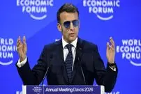 ترامپ به عینک آفتابی ماکرون در داووس اشاره کرد: «چه داستانی پشت آن است؟»