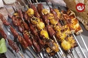 عکس| سفر به تاریخ؛ یک جگرکی در خیابان های تهران و در اواخر دوره قاجار
