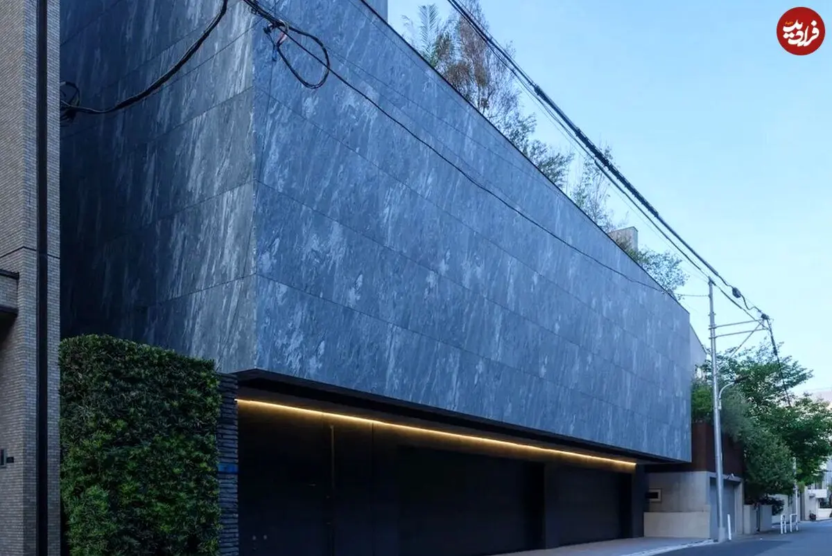 تصاویر؛ خانهٔ پنهان‌کار توکیو؛ هنرِ فریبِ معمارانه