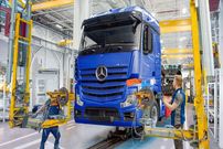 ببینید؛ نگاهی به خطوط تولید دو کامیون محبوب؛ دایملر Actros و ولوو FH