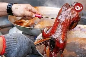 ببینید| غذای خیابانی در تایوان؛ پخت اردک کاراملی در شهر کائوهسیونگ